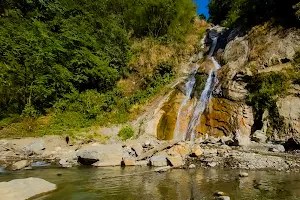 Quekhola Falls image