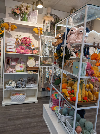 Florist «Sidelines Custom Floral Designs, Inc», reviews and photos, 511 E 135th St, Kansas City, MO 64145, USA