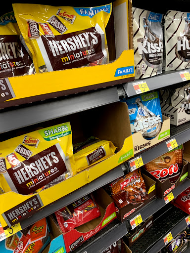 Optician «Walmart Vision & Glasses», reviews and photos, 301 Falls Blvd, Quincy, MA 02169, USA