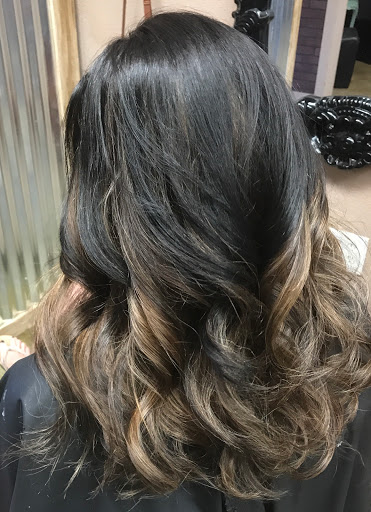 Hair Salon «Bamboo Salon», reviews and photos, 8540 Palm Pkwy, Orlando, FL 32836, USA