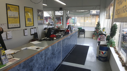Auto Repair Shop «Meineke Car Care Center», reviews and photos, 517 4th Ave E, Olympia, WA 98501, USA
