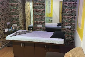 AROMA Spa image