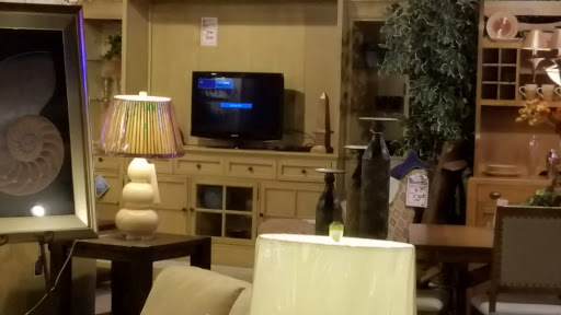 Furniture Store «Gallery Furniture», reviews and photos, 2060 NY-112, Medford, NY 11763, USA