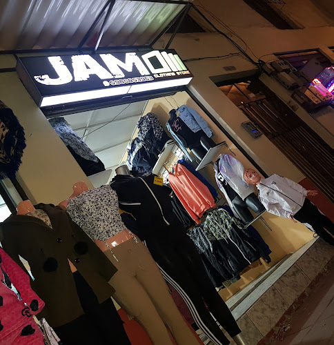 Opiniones de JAM " Clothing Store " en Tulcán - Tienda de ropa