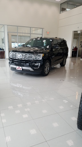 Car Dealer «Tommie Vaughn Ford», reviews and photos, 1201 N Shepherd Dr, Houston, TX 77008, USA