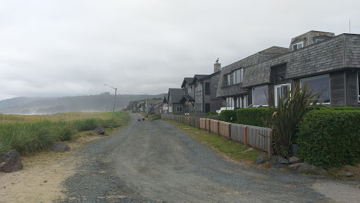 Grocery Store «Theresa Family Market», reviews and photos, 1170 S Hemlock St, Cannon Beach, OR 97110, USA