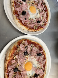 Plats et boissons du Pizzeria Pizza chez Antho à Hurigny - n°10