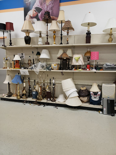 Thrift Store «Goodwill of North Georgia: Shallowford Road Store and Donation Center», reviews and photos