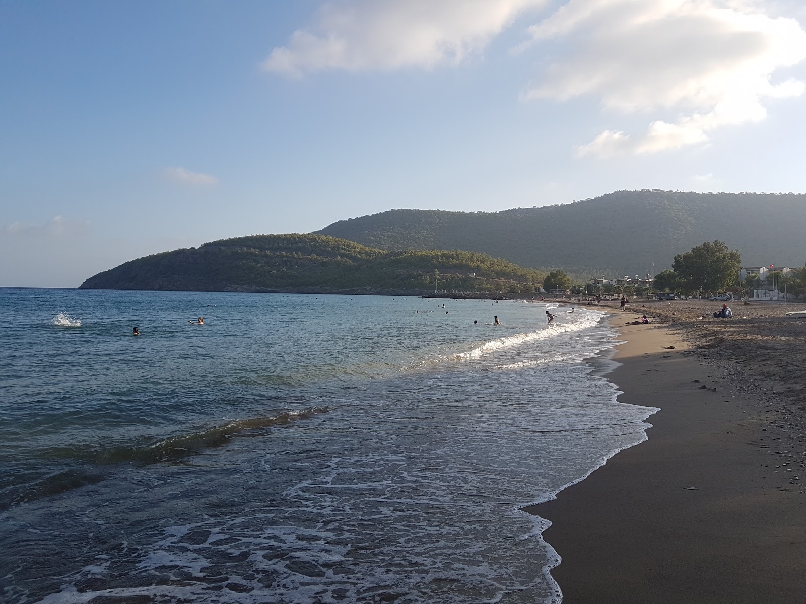 Foto di Buyukeceli beach - luogo popolare tra gli intenditori del relax
