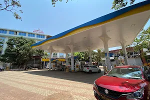 Bharat Petroleum Fuel Station image