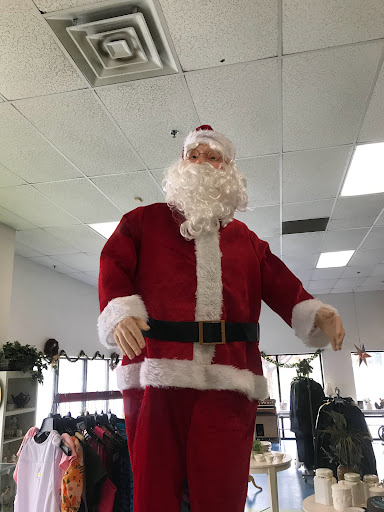 Thrift Store «Visalia Emergency Aid Council Thrift Store», reviews and photos