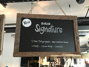 Photo n°52 de Friends & Fries à Courbevoie ()