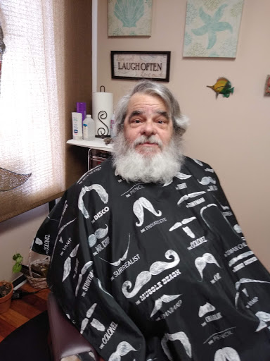 Barber Shop «Beach Clips Barber Shop», reviews and photos, 7004 N Atlantic Ave, Cape Canaveral, FL 32920, USA