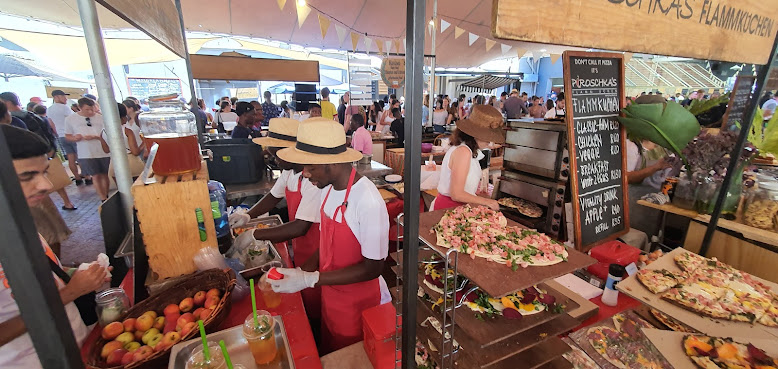 The Neighbourgoods Market by null