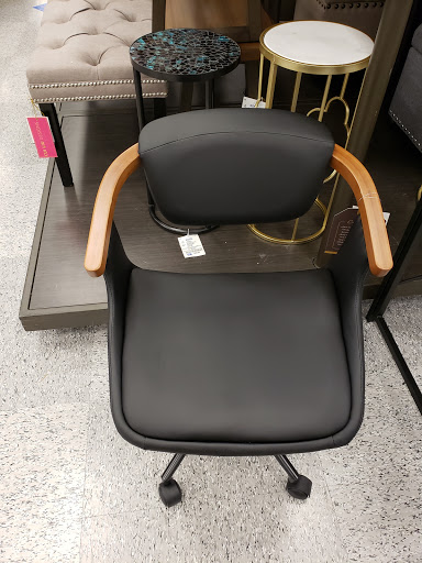 Clothing Store «Ross Dress for Less», reviews and photos, 11310 W Florissant Ave, Florissant, MO 63033, USA