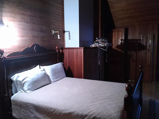 Lodging «D.H.Burrell Overlook Mansion», reviews and photos, 55 Douglas St, Little Falls, NY 13365, USA