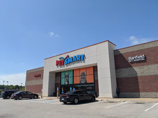 Pet Supply Store «PetSmart», reviews and photos, 12046 Paul Mayer Ave, Bridgeton, MO 63044, USA