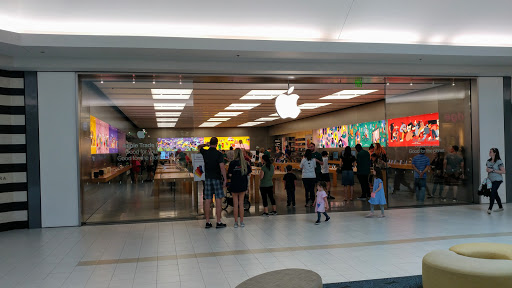 Apple shops in Virginia Beach