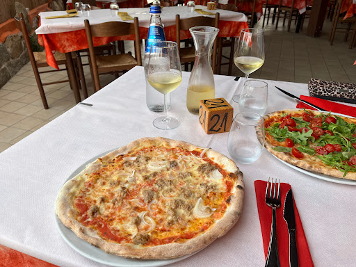 Ristorante Pizzeria IL CORALLO da Arduino in Porto Pozzo, Provincia di Sassari