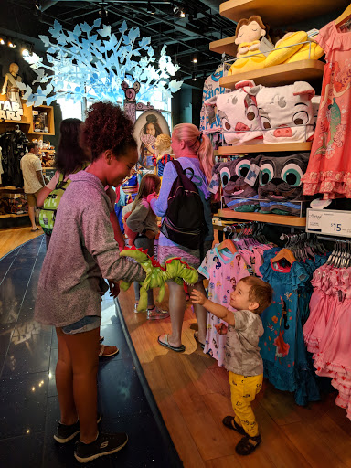 Toy Store «Disney Store», reviews and photos, 395 Santa Monica Place, Santa Monica, CA 90401, USA