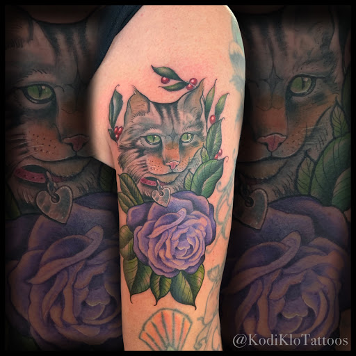 Tattoo Shop «Toledo Tattoo Co», reviews and photos, 5013 Summit St, Toledo, OH 43611, USA