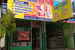 Dental Ahli Gigi Rif_Q image