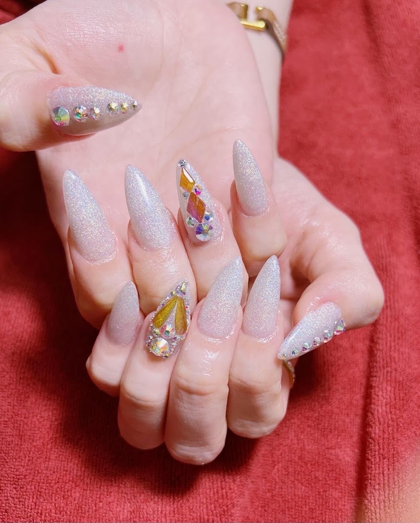 Pioneer Nails & Hair 90638