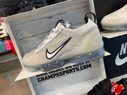 Sportswear Store «Champs Sports», reviews and photos, 627 Rosedale Shopping Center, Roseville, MN 55113, USA