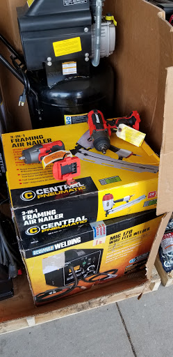 Hardware Store «Harbor Freight Tools», reviews and photos, 30990 US Hwy 19 N, Palm Harbor, FL 34684, USA