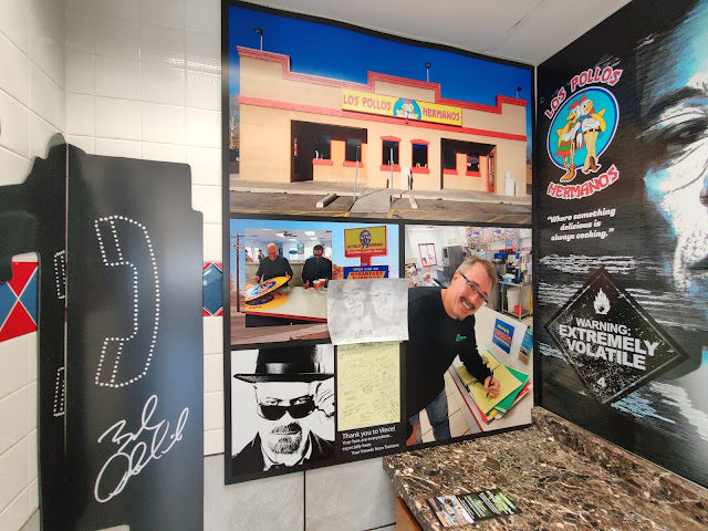 Los Pollos Hermanos by null