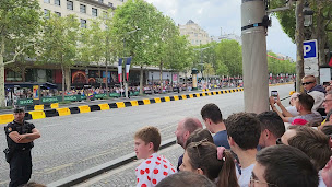 Photo n°149 de Unisex (Madrigal) à Paris ()