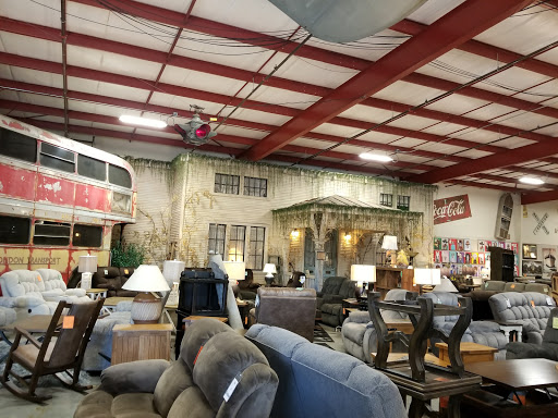 Furniture Store «Hometown Furniture Center», reviews and photos, 2665 S Santiam Hwy, Lebanon, OR 97355, USA