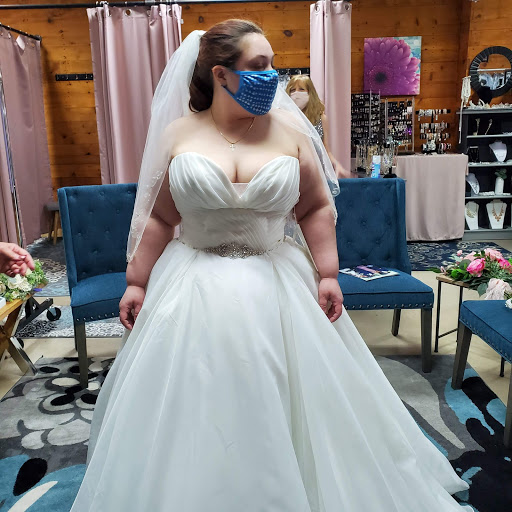 Consignment Shop «The White Pear Formal Consignment Boutique», reviews and photos, 1128 W Market St, Pottsville, PA 17901, USA