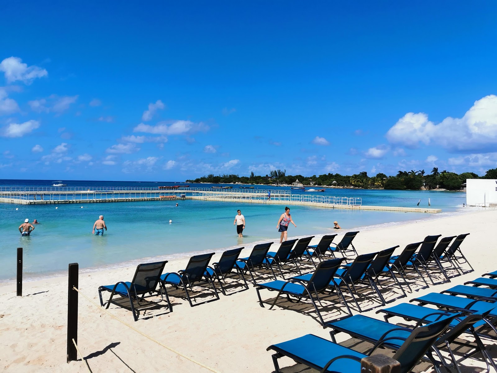 Photo de Plage des Membres avec un rivage spacieux