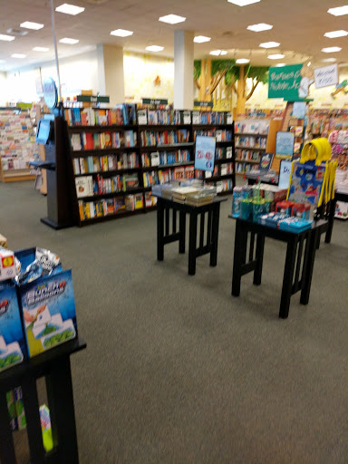 Book Store «Barnes & Noble», reviews and photos, 801 Lehigh Lifestyle Center, Whitehall, PA 18052, USA