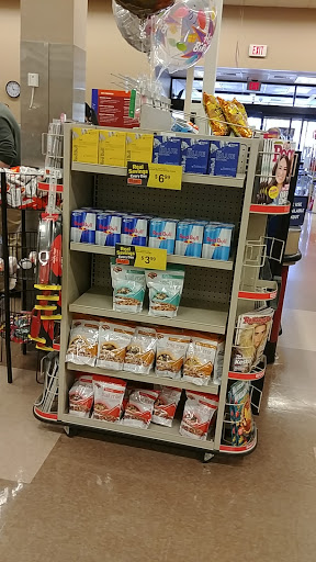 Grocery Store «Hannaford Supermarket», reviews and photos, 299 Elm St, Biddeford, ME 04005, USA