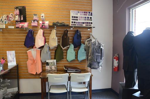 Bridal Shop «Bridal Elegance DSM», reviews and photos, 2791 100th St, Urbandale, IA 50322, USA