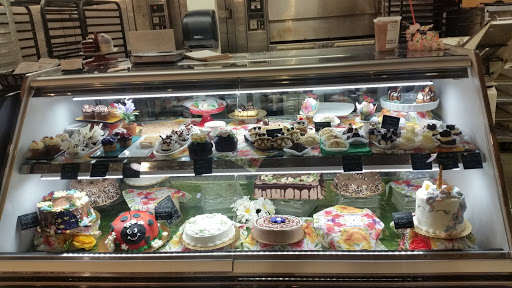 Grocery Store «Bales Cedar Mill Market Place», reviews and photos, 12675 NW Cornell Rd, Portland, OR 97229, USA