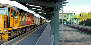 TranzAlpine: Scenic Train Christchurch - Greymouth