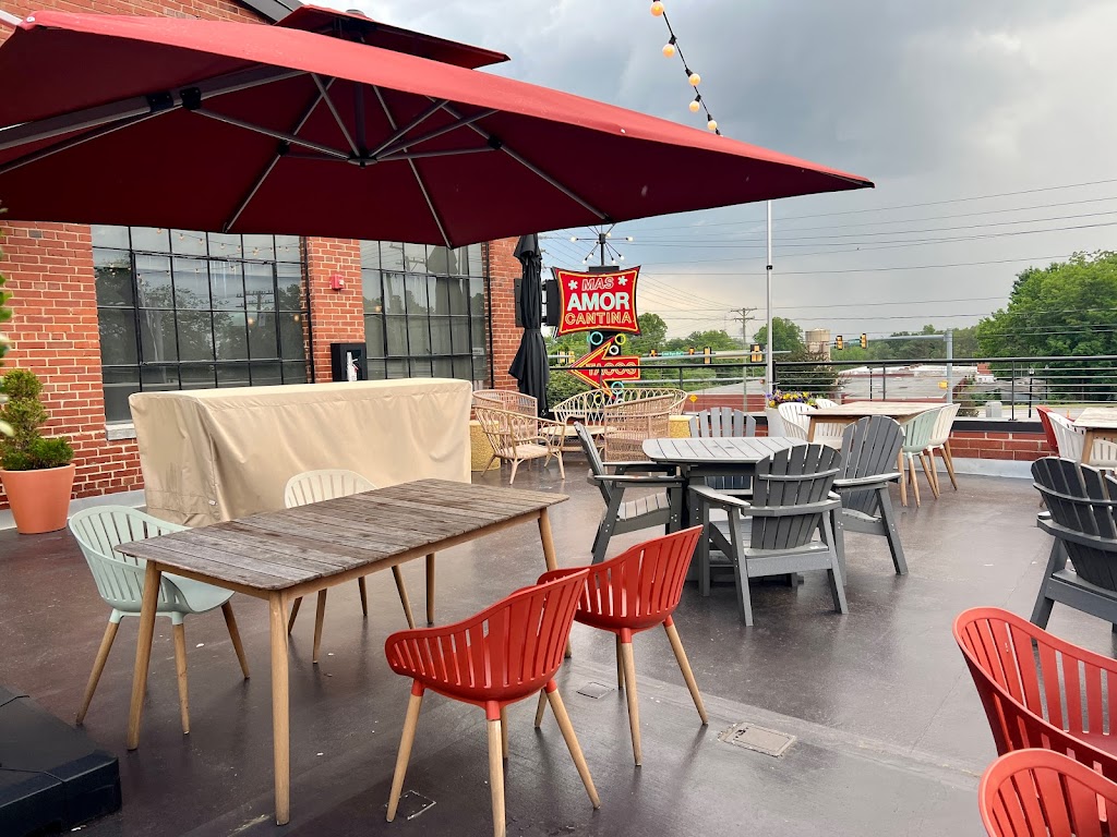 Mas Amor Cantina 28602