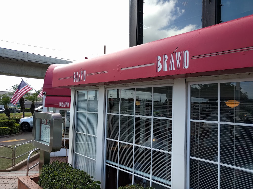 Bravo Italian Restaurant 96701