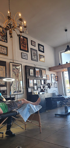 Tattoo Shop «Black Diamond Tattoo», reviews and photos, 412 Lincoln Blvd, Venice, CA 90291, USA