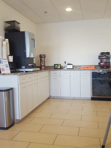 Toyota Dealer «Langway Toyota of Newport», reviews and photos, 285 E Main Rd, Middletown, RI 02842, USA