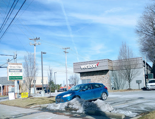 Cell Phone Store «Verizon Authorized Retailer, TCC», reviews and photos, 4225 Brownsville Rd, Pittsburgh, PA 15227, USA