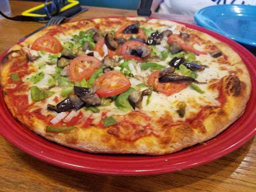Elizabeth's Pizza Italian Restaurant(3278 SilasCreek Parkway)