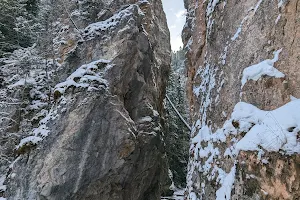 Sinclair Canyon Trail image