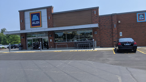 Supermarket «ALDI», reviews and photos, 1716 Vandalia St, Collinsville, IL 62234, USA