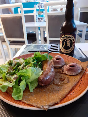Au Faou De Crêpes à Le Faou
