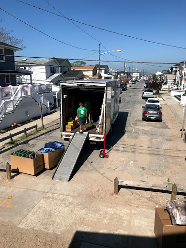 Moving and Storage Service «Molloy Bros. Moving and Storage», reviews and photos, 185 Price Pkwy, Farmingdale, NY 11735, USA