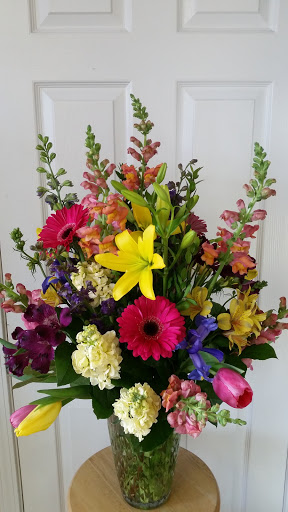 Amazing Petals, 125 S Broadway St, Lake Orion, MI 48362, USA, 